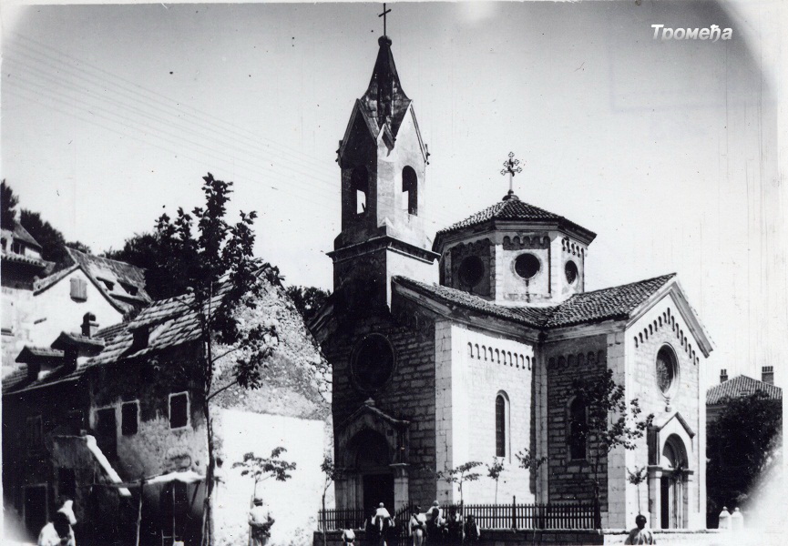 Покров Пресвете Богородице у Книну, фотографија са почетка 20. вијека.